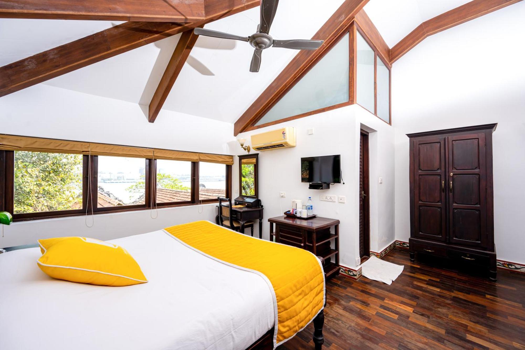 Bloom Boutique Waterfront Fort Kochi Kültér fotó