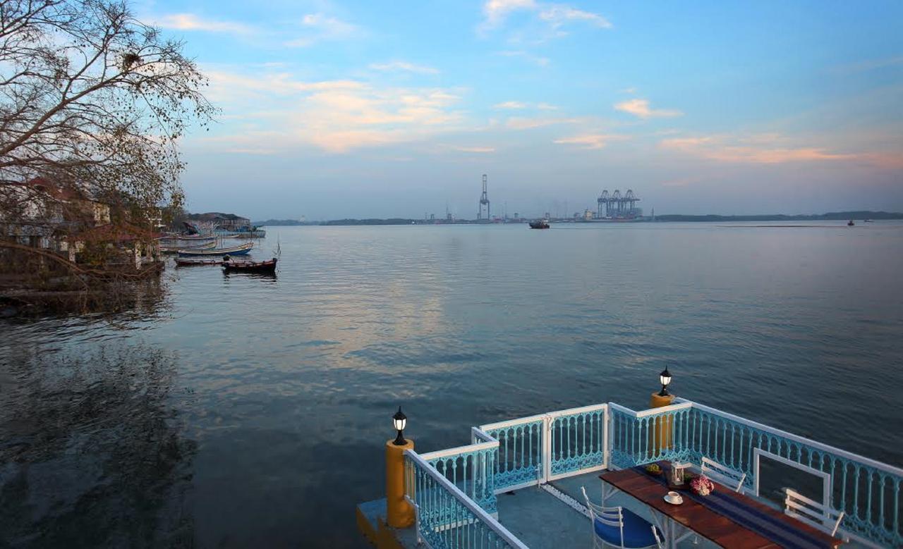 Bloom Boutique Waterfront Fort Kochi Kültér fotó